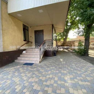 Продам квартиру, Хмельницкого Богдана ул. , 1 кім., 27 м², авторский дизайн 