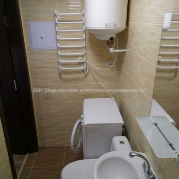 Продам квартиру, Хмельницкого Богдана ул. , 1 кім., 27 м², авторский дизайн 