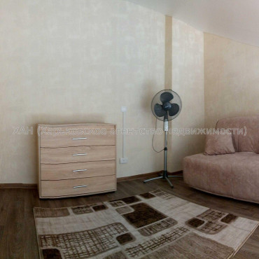 Продам квартиру, Хмельницкого Богдана ул. , 1 кім., 27 м², авторский дизайн 