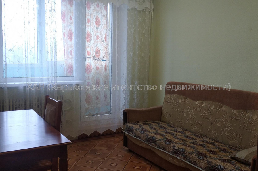 Продам квартиру, Ахсарова Энвера ул. , 3 кім., 68 м², капитальный ремонт 