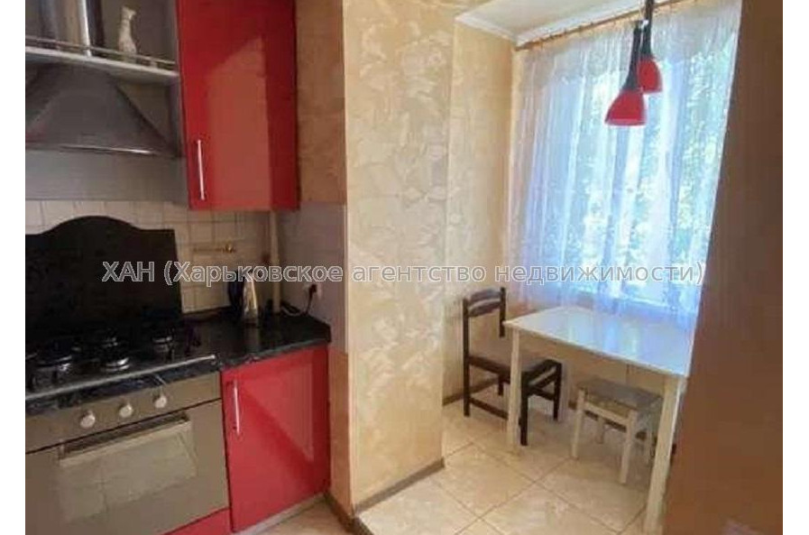 Продам квартиру, Отакара Яроша ул. , 2  ком., 50 м², капитальный ремонт 