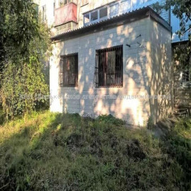 Продам квартиру, Жасминовый б-р , 3  ком., 80 м², без внутренних работ
