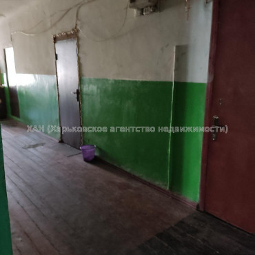 Продам квартиру, Коммунальщиков ул. , 1 кім., 18 м², косметический ремонт 