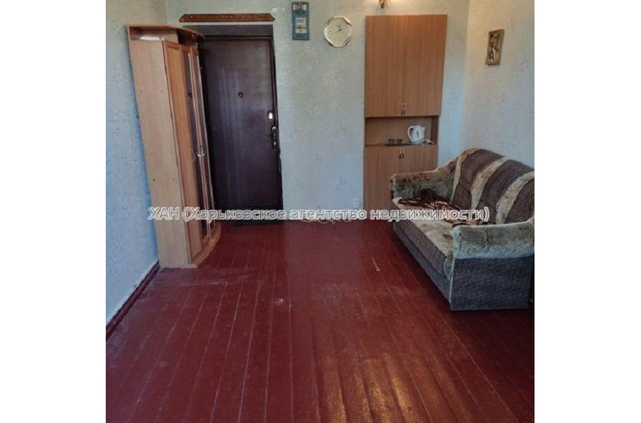 Продам квартиру, Коммунальщиков ул. , 1  ком., 18 м², косметический ремонт 