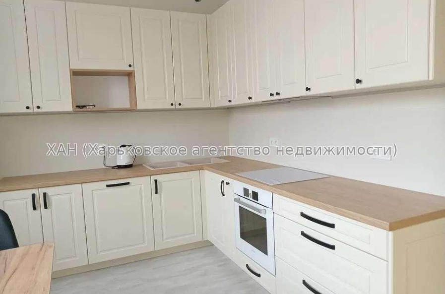 Продам квартиру, Ботаническая ул. , 3  ком., 116 м², евроремонт 