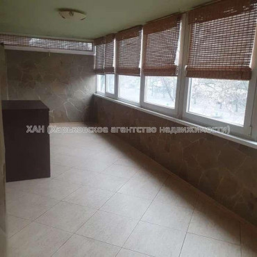 Продам квартиру, Жасминовый б-р , 5 кім., 120 м², капитальный ремонт 