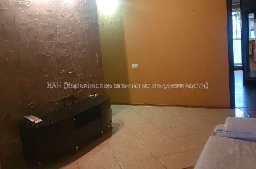 Продам квартиру, Жасминовый б-р , 5  ком., 120 м², капитальный ремонт 