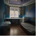 Продам квартиру, Жасминовый б-р , 5 кім., 120 м², капитальный ремонт 