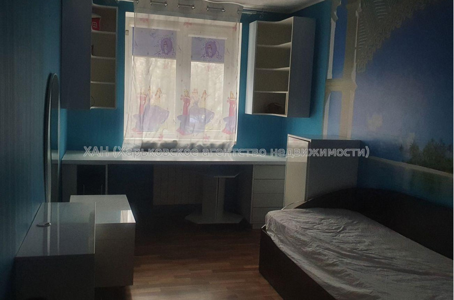 Продам квартиру, Жасминовый б-р , 5 кім., 120 м², капитальный ремонт 