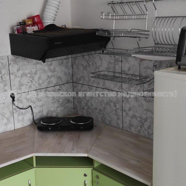 Продам квартиру, Библика ул. , 1 кім., 14 м², капитальный ремонт 