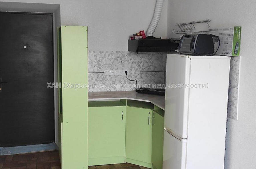 Продам квартиру, Библика ул. , 1  ком., 14 м², капитальный ремонт 