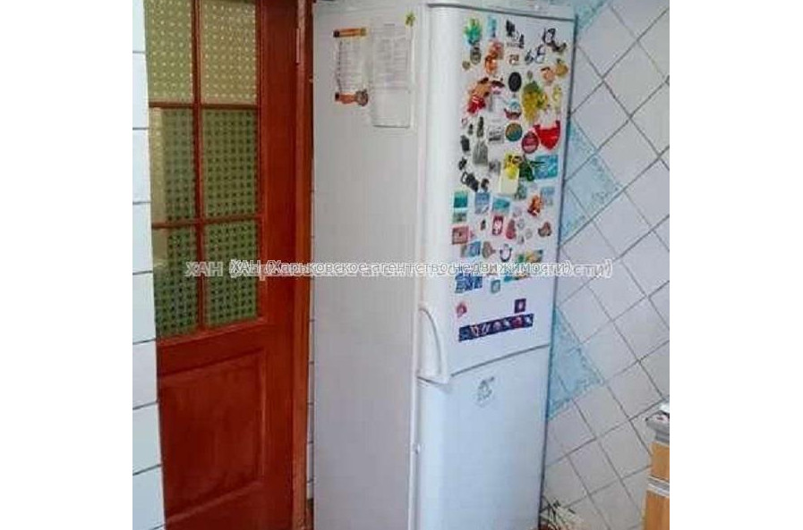 Продам квартиру, Амосова ул. , 3  ком., 65 м², косметический ремонт 
