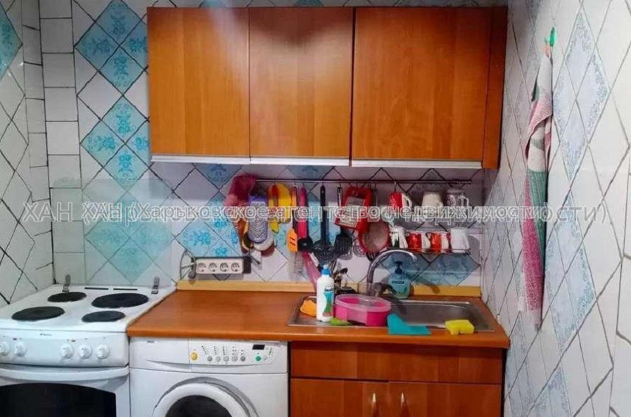 Продам квартиру, Амосова ул. , 3  ком., 65 м², косметический ремонт 