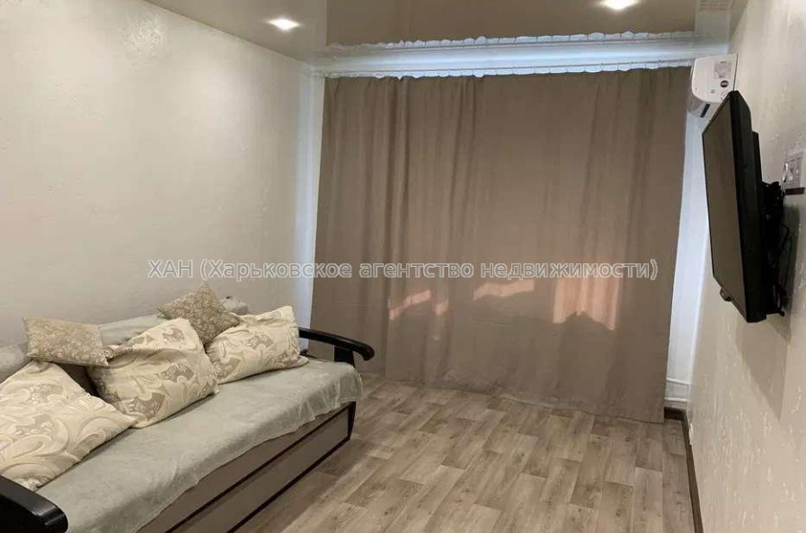 Продам квартиру, Тракторостроителей просп. , 1 кім., 33 м², капитальный ремонт 