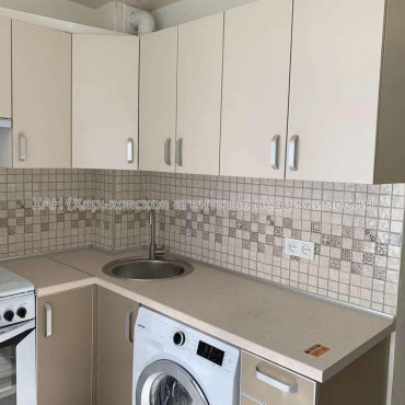 Продам квартиру, Тракторостроителей просп. , 1 кім., 33 м², капитальный ремонт 