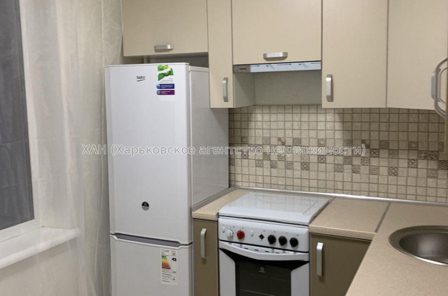 Продам квартиру, Тракторостроителей просп. , 1 кім., 33 м², капитальный ремонт 