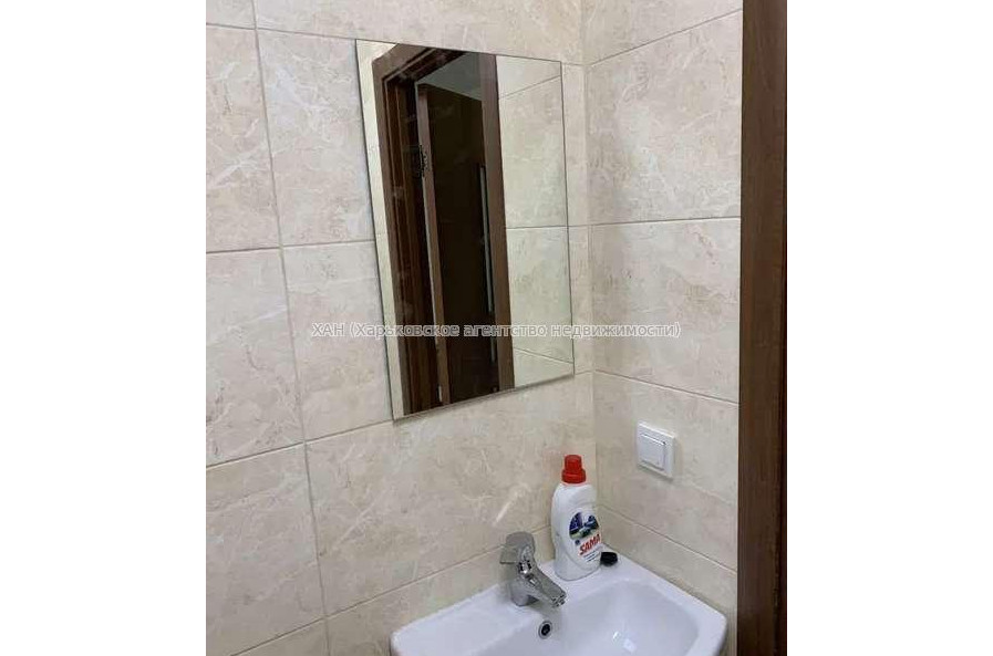 Продам квартиру, Тракторостроителей просп. , 1 кім., 33 м², капитальный ремонт 