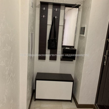 Продам квартиру, Тракторостроителей просп. , 1 кім., 33 м², капитальный ремонт 