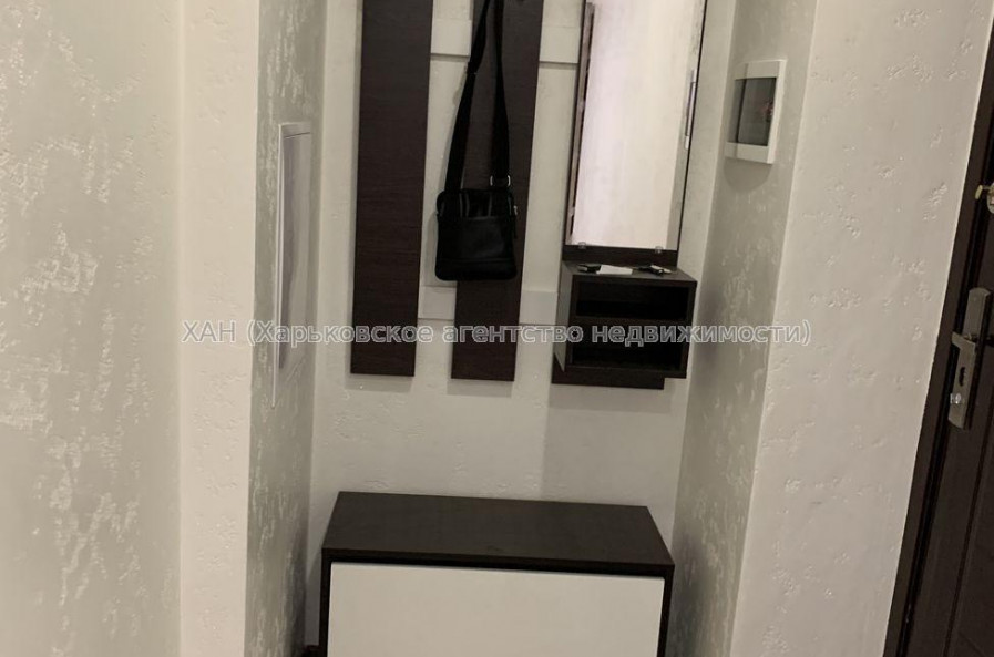 Продам квартиру, Тракторостроителей просп. , 1 кім., 33 м², капитальный ремонт 