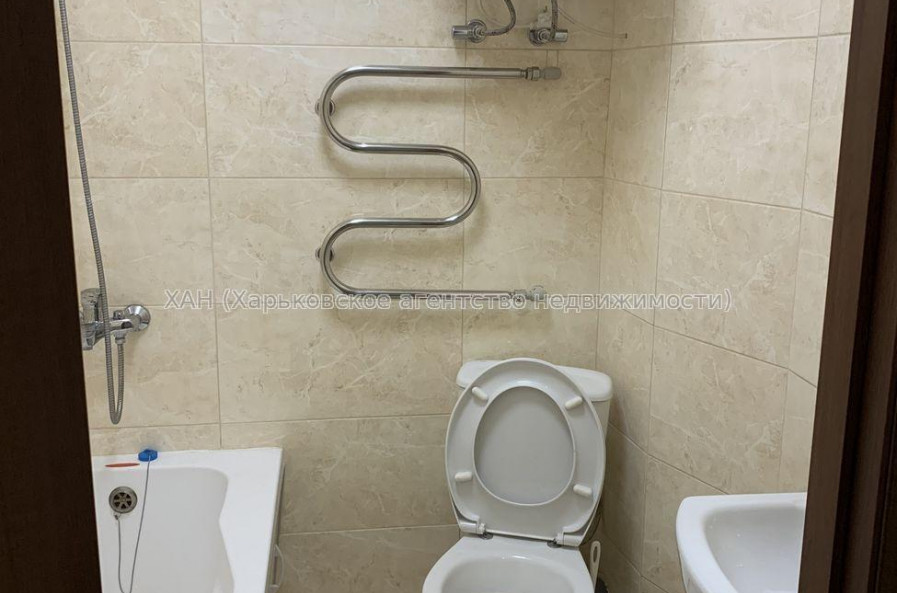 Продам квартиру, Тракторостроителей просп. , 1 кім., 33 м², капитальный ремонт 