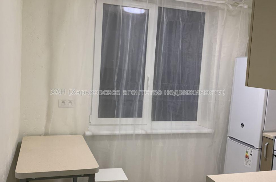 Продам квартиру, Тракторостроителей просп. , 1 кім., 33 м², капитальный ремонт 