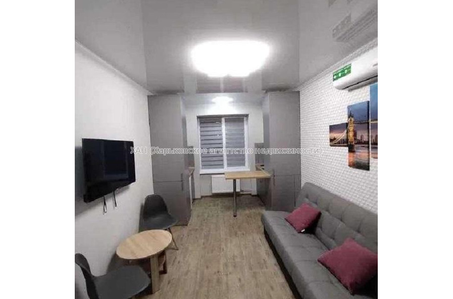 Продам квартиру, Шевченковский пер. , 1 кім., 19 м², капитальный ремонт 