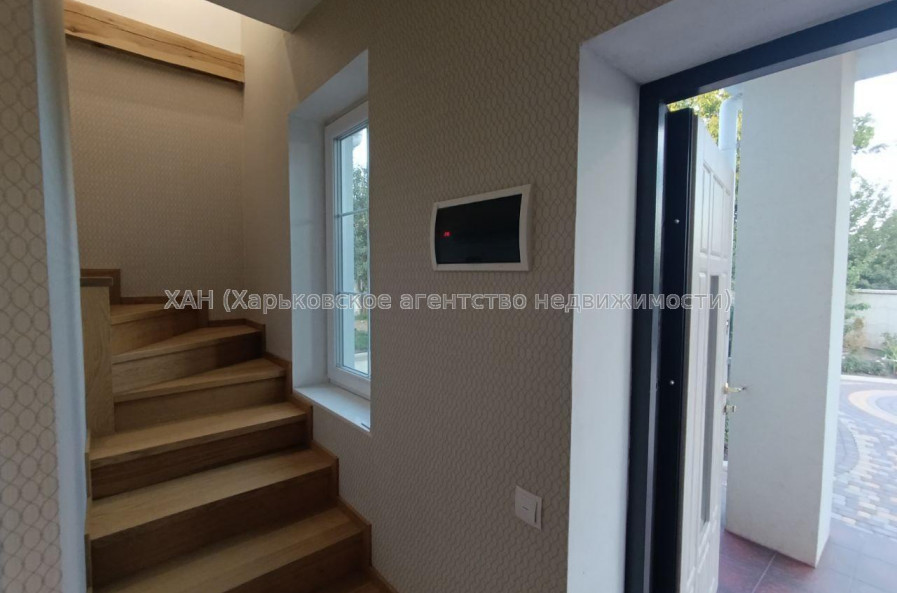 Продам будинок, Зеленогайский просп. , 110 м², 10 соток, капитальный ремонт 