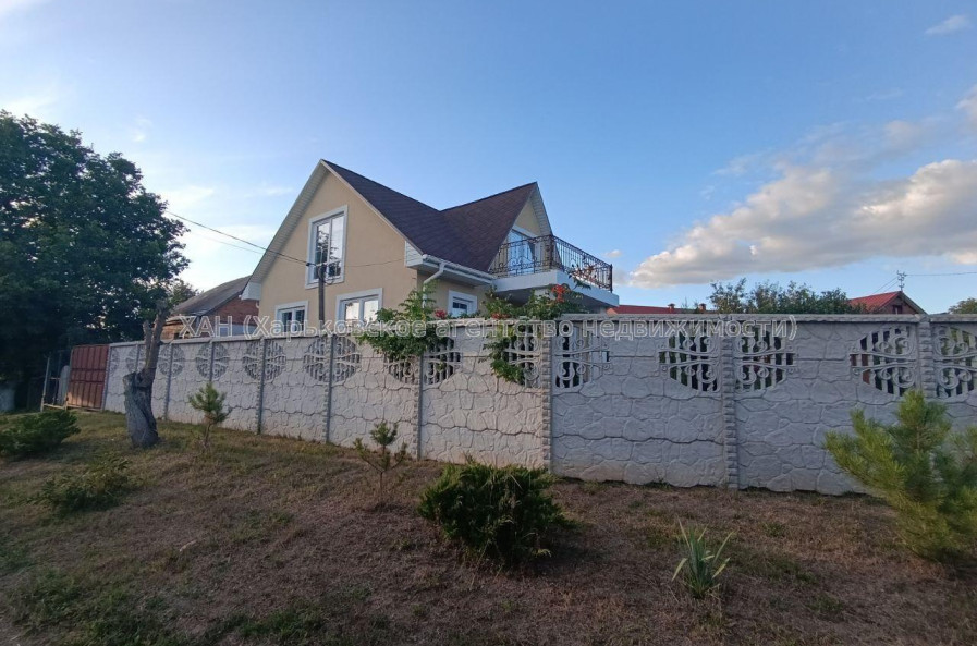 Продам будинок, Зеленогайский просп. , 110 м², 10 соток, капитальный ремонт 