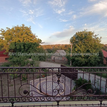 Продам будинок, Зеленогайский просп. , 110 м², 10 соток, капитальный ремонт 