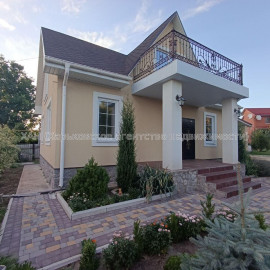 Продам будинок, Зеленогайский просп. , 110 м², 10 соток, капитальный ремонт
