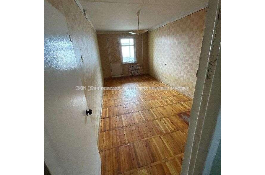 Продам квартиру, Непокоренных ул. , 3  ком., 65 м², советский ремонт 