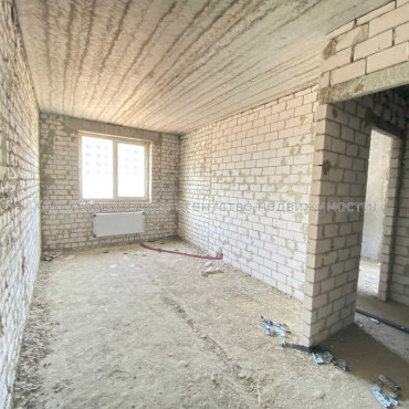 Продам квартиру, Шевченко ул. , 1  ком., 43 м², без внутренних работ 