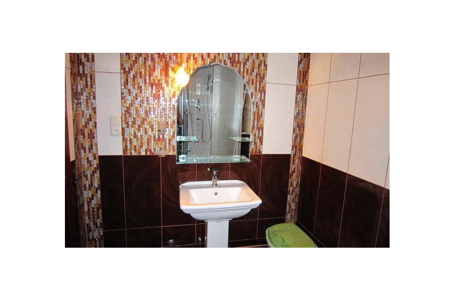 Продам квартиру, Барабашова академика ул. , 2  ком., 85 м², капитальный ремонт 