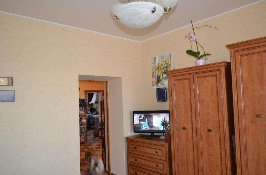 Продам квартиру, Барабашова академика ул. , 2  ком., 85 м², капитальный ремонт 