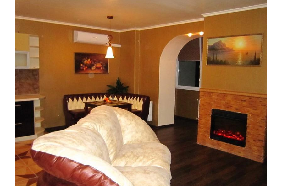 Продам квартиру, Барабашова академика ул. , 2  ком., 85 м², капитальный ремонт 
