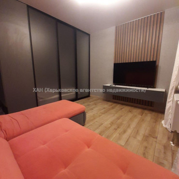 Продам квартиру, Качановская ул. , 2 кім., 57 м², авторский дизайн 