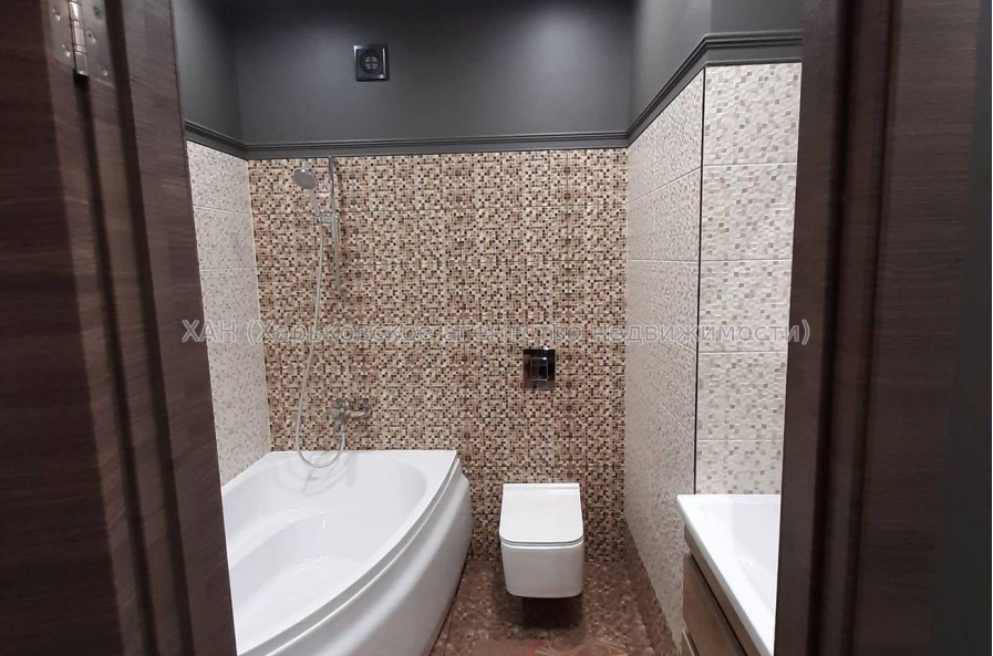 Продам квартиру, Качановская ул. , 2 кім., 57 м², авторский дизайн 