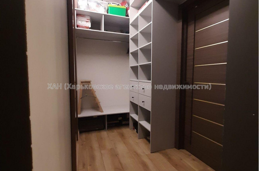 Продам квартиру, Качановская ул. , 2 кім., 57 м², авторский дизайн 