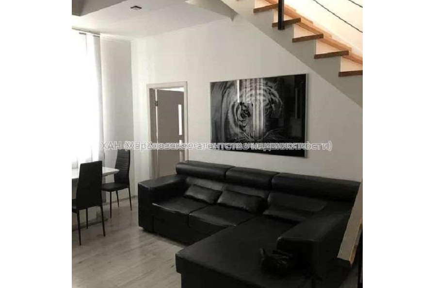 Продам квартиру, Дмитриевская ул. , 4  ком., 95 м², авторский дизайн 