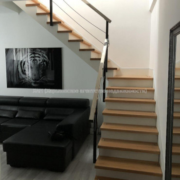 Продам квартиру, Дмитриевская ул. , 4  ком., 95 м², авторский дизайн 