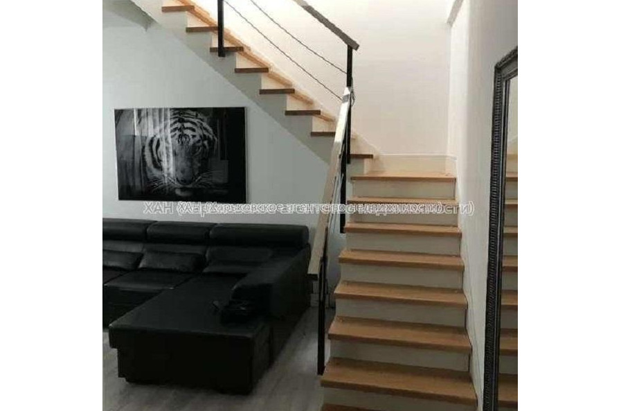 Продам квартиру, Дмитриевская ул. , 4  ком., 95 м², авторский дизайн 