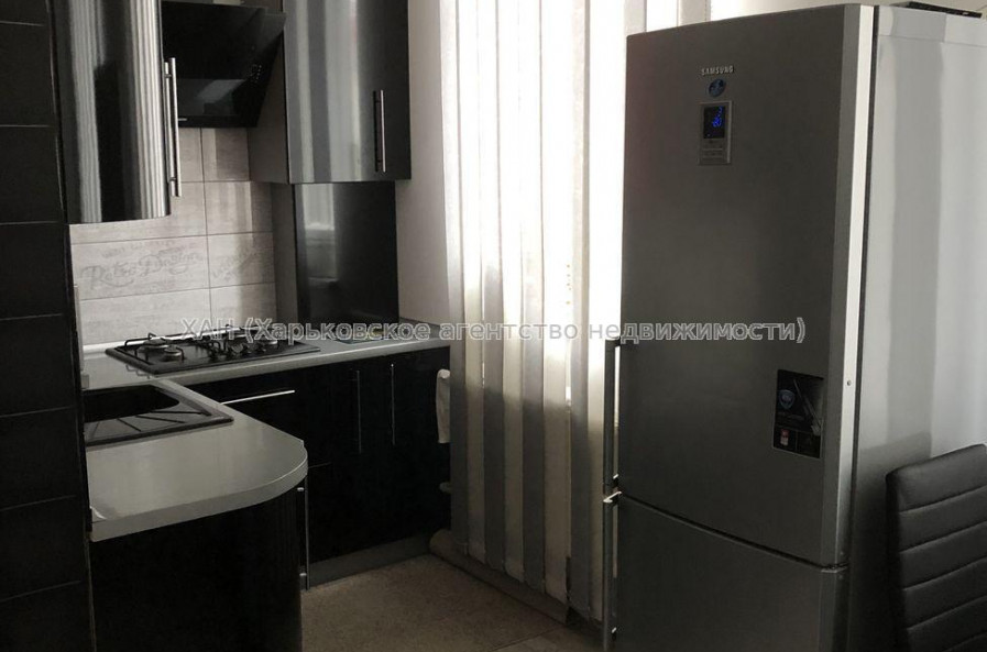 Продам квартиру, Дмитриевская ул. , 4  ком., 95 м², авторский дизайн 