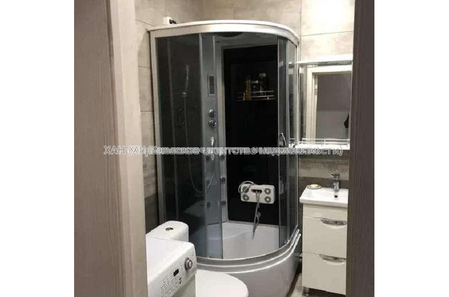 Продам квартиру, Дмитриевская ул. , 4  ком., 95 м², авторский дизайн 