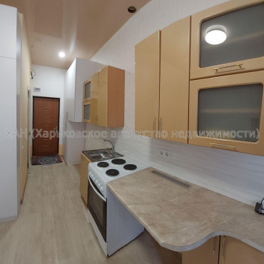 Продам квартиру, Белобровский пер. , 1  ком., 15 м², капитальный ремонт 