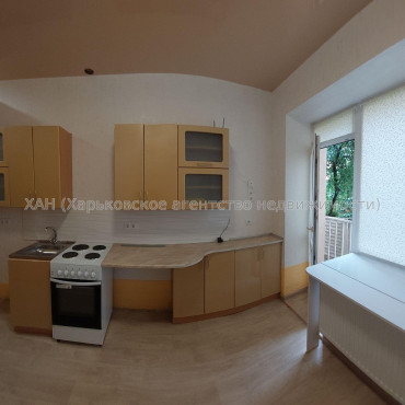 Продам квартиру, Белобровский пер. , 1  ком., 15 м², капитальный ремонт 