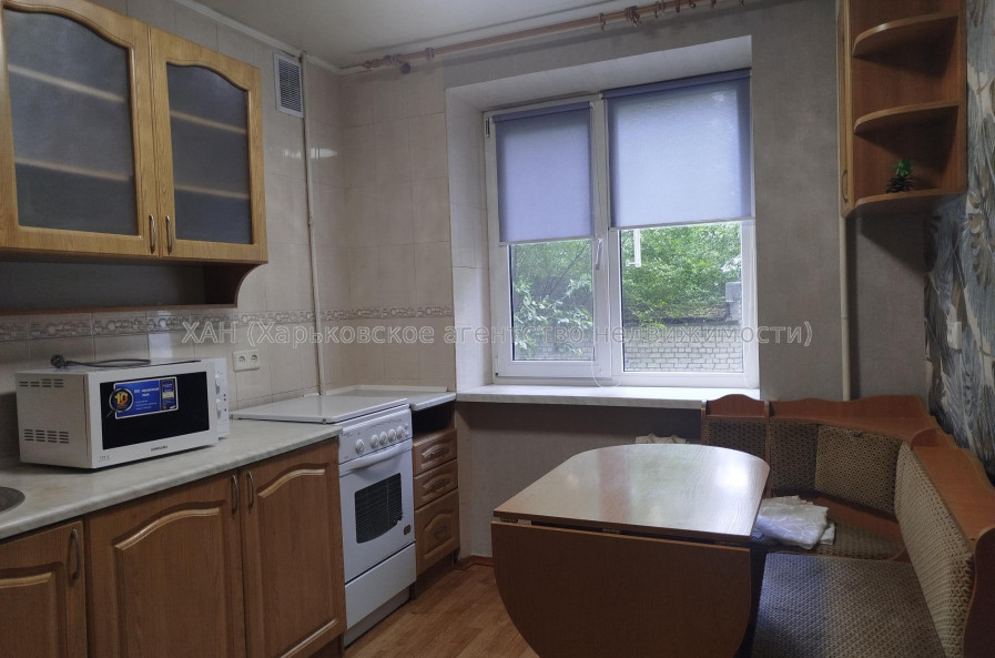 Сдам квартиру, Науки просп. , 2  ком., 55 м², косметический ремонт 