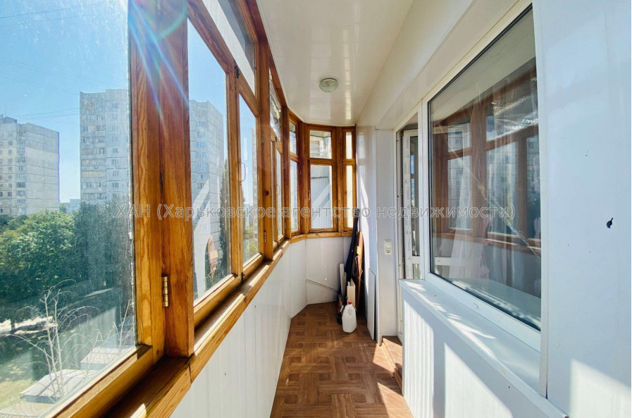 Продам квартиру, Салтовское шоссе , 3  ком., 66 м², косметический ремонт 