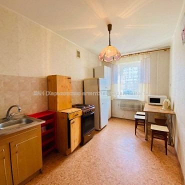 Продам квартиру, Салтовское шоссе , 3  ком., 66 м², косметический ремонт 