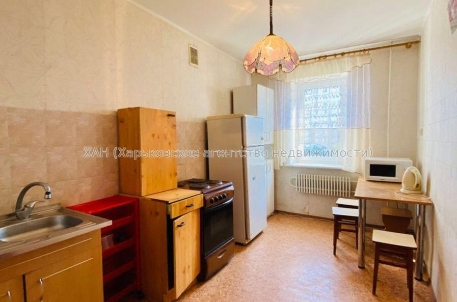 Продам квартиру, Салтовское шоссе , 3  ком., 66 м², косметический ремонт 
