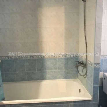 Продам квартиру, Салтовское шоссе , 3  ком., 66 м², косметический ремонт 